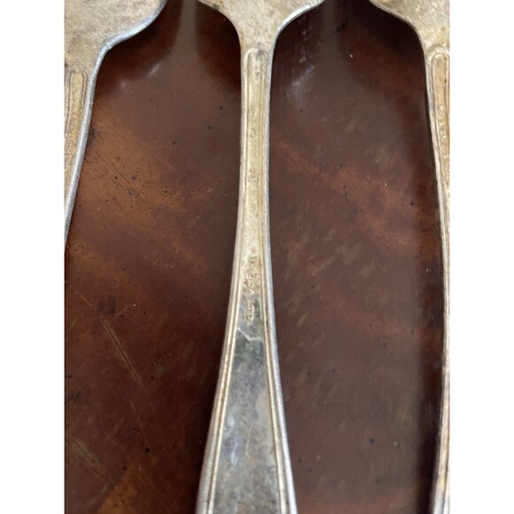 Vintage Wm. A Rogers Hotel Plate Oneida Ltd. 3 Spoons & 4 Forks - Picture 4 of 11